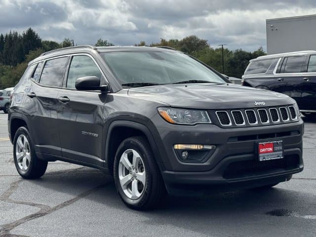 2020 Jeep Compass Latitude — photo 1 of 47
