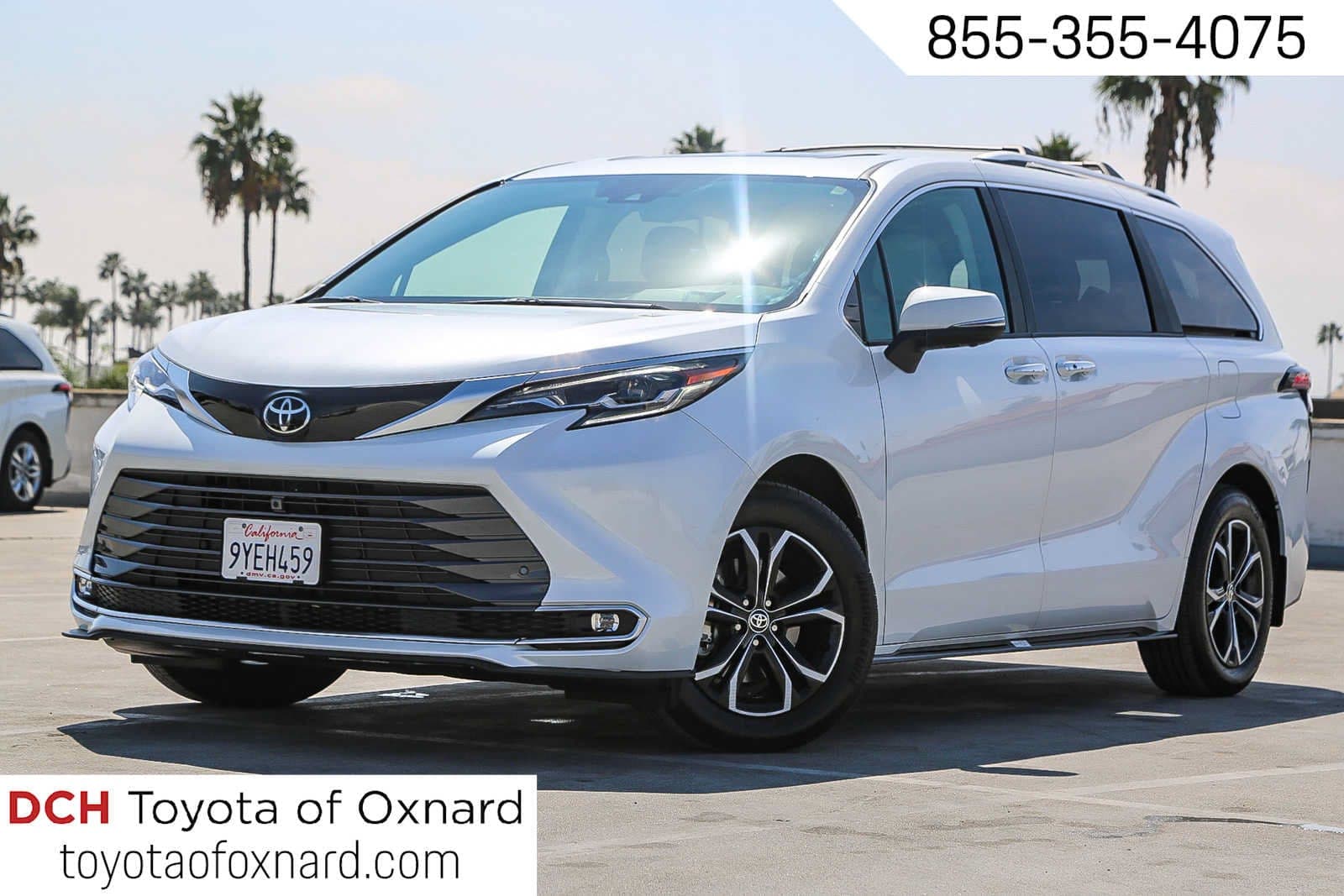2026 Toyota Sienna Platinum — photo 1 of 28