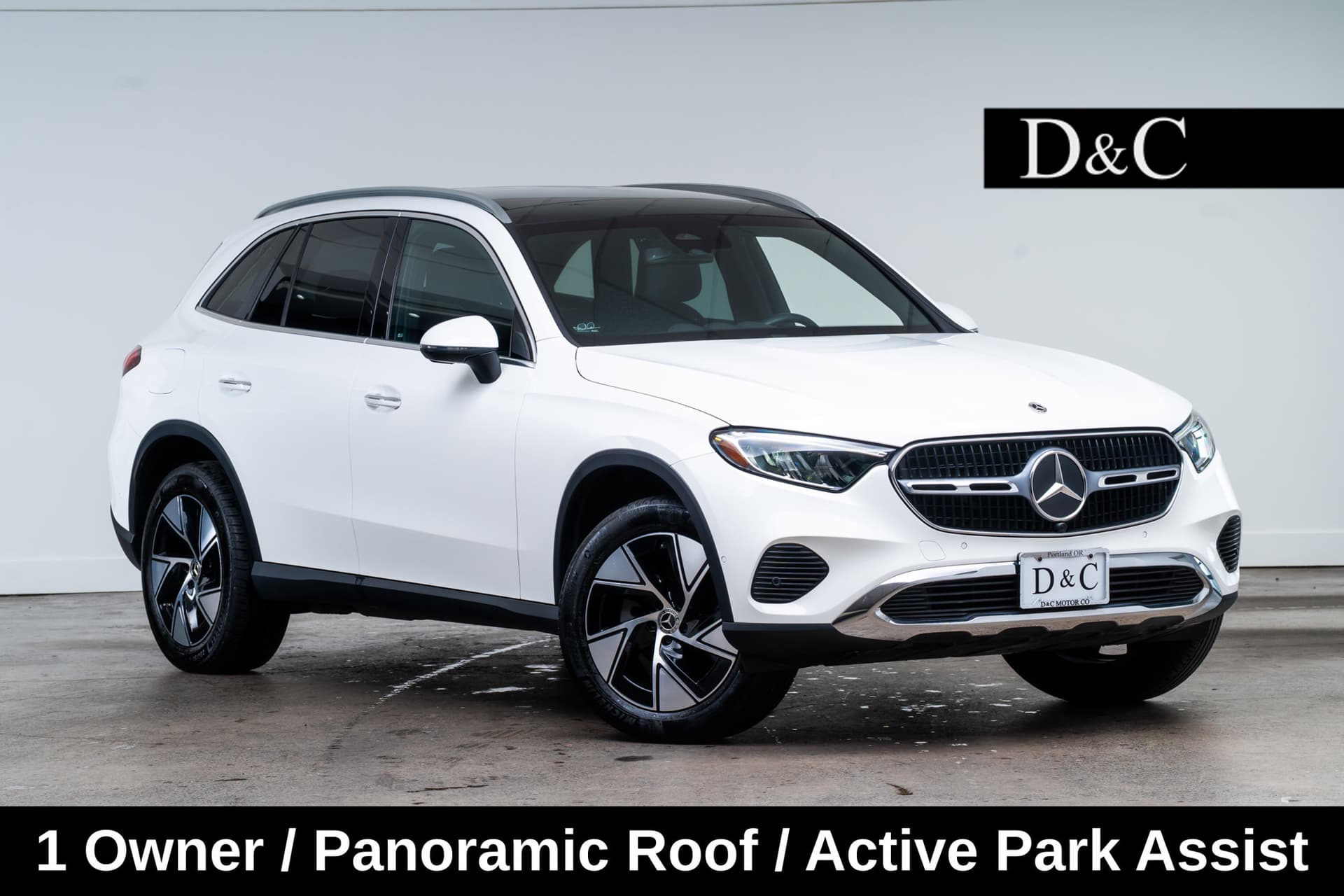2023 Mercedes-Benz GLC Base — photo 1 of 26