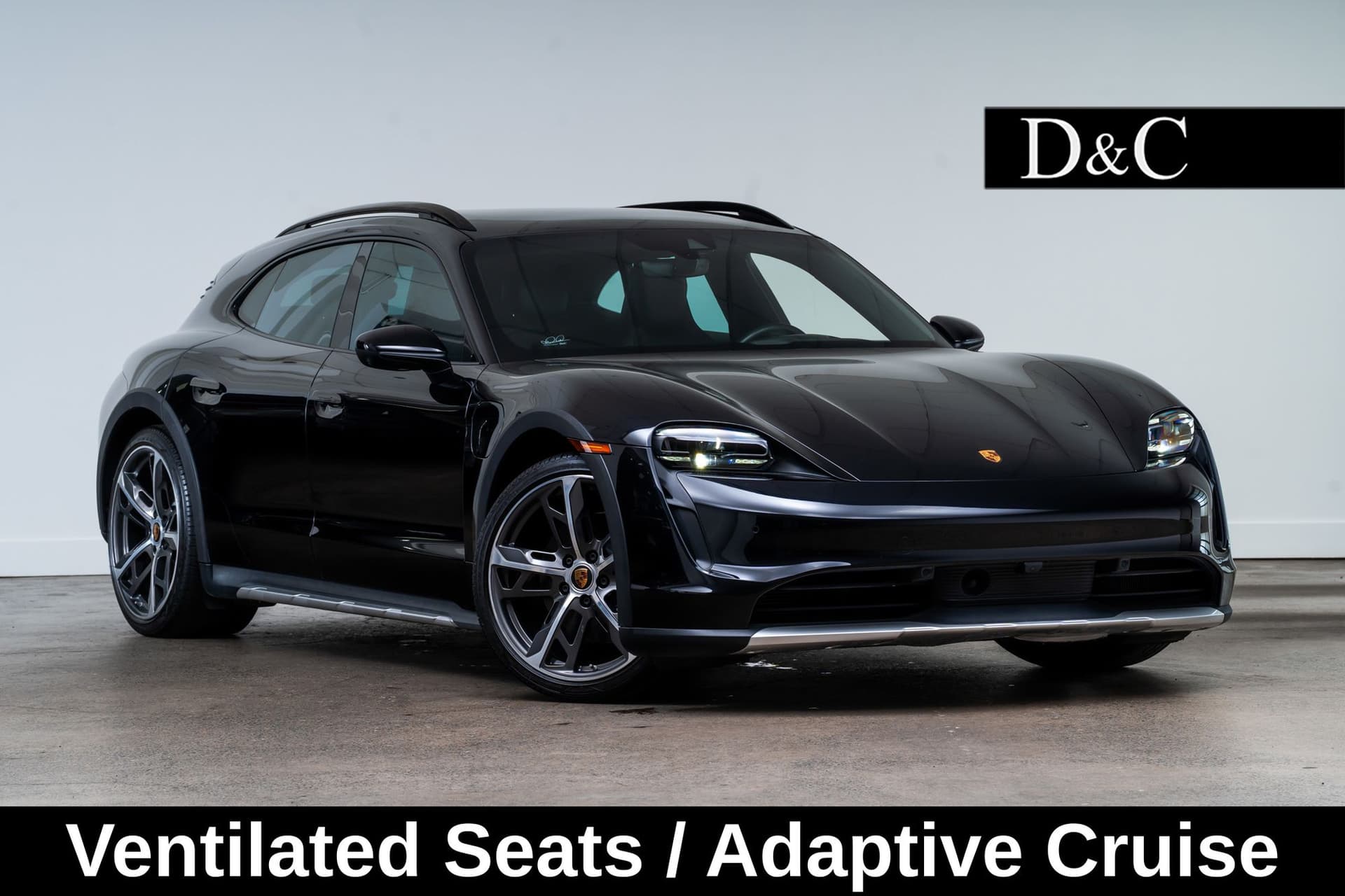 2022 Porsche Taycan 4 — photo 1 of 26
