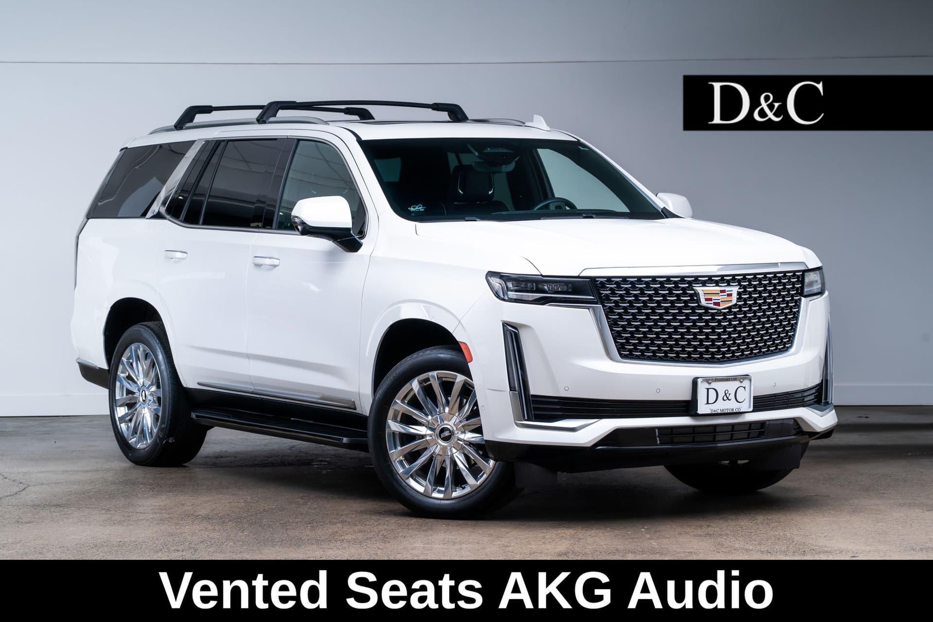 2024 Cadillac Escalade Base — photo 1 of 31