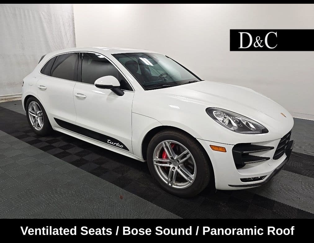 2015 Porsche Macan Turbo — photo 1 of 12