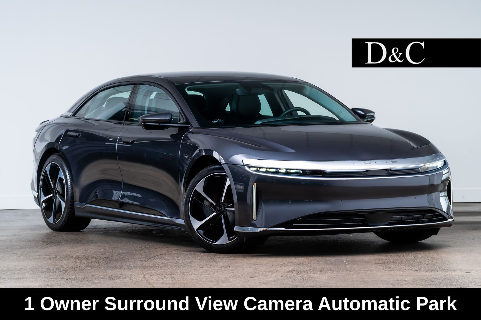 2025 Lucid Air Touring — photo 1 of 27