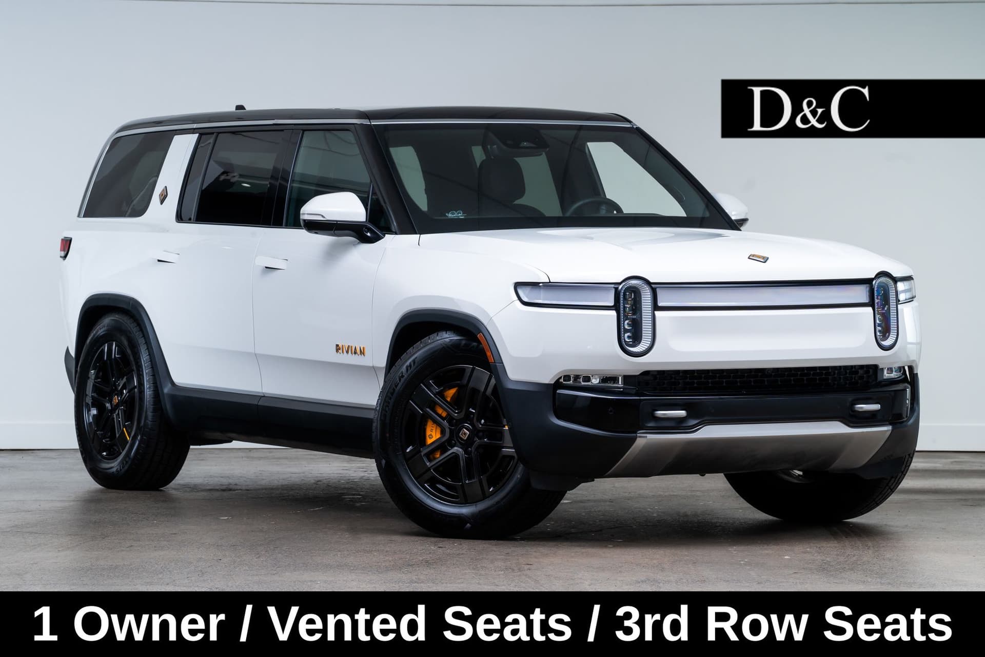 2024 Rivian R1S Base — photo 1 of 23