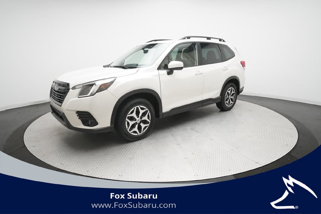 2023 Subaru Forester Premium — photo 1 of 38