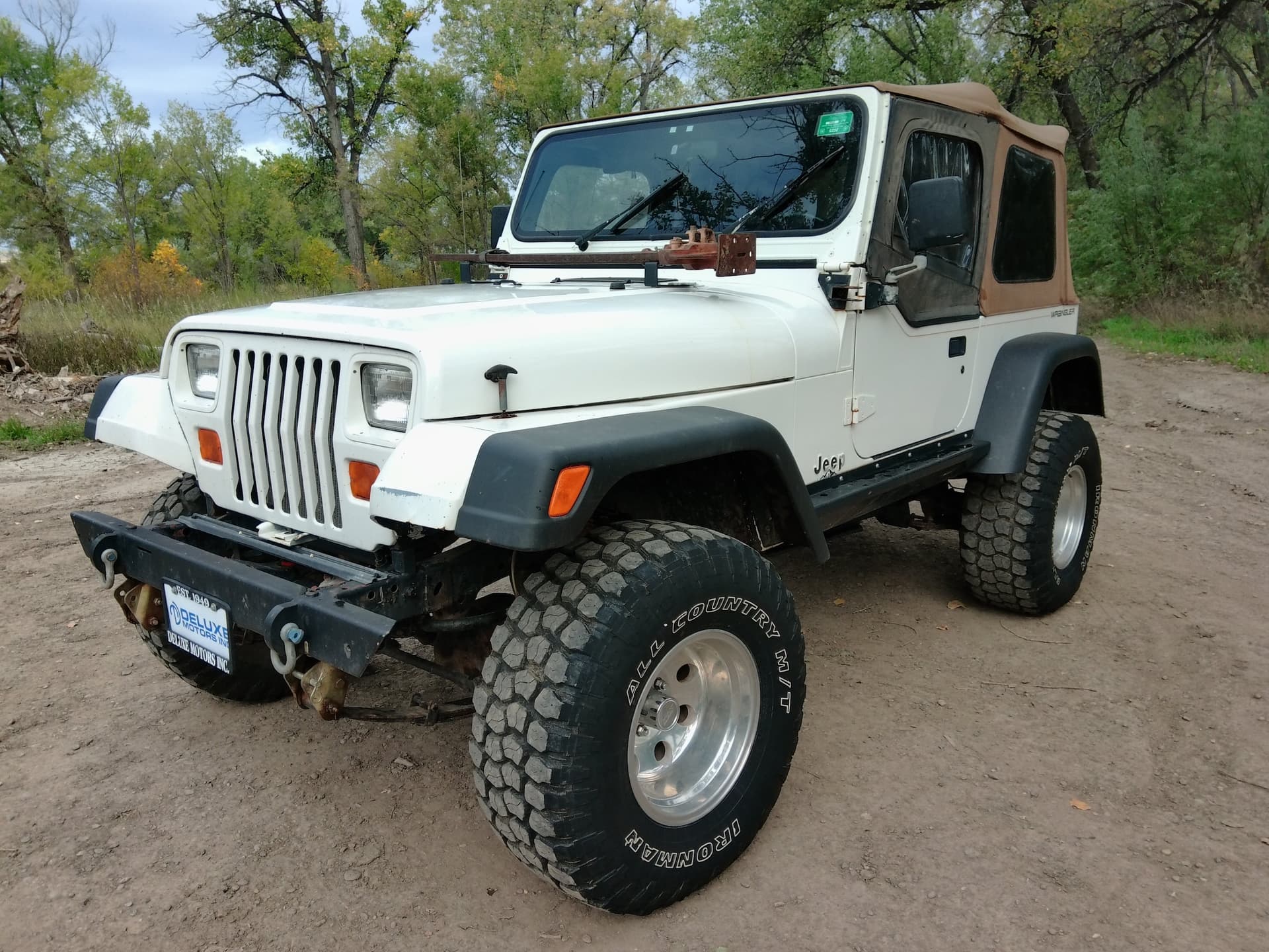 1995 Jeep Wrangler S — photo 1 of 15