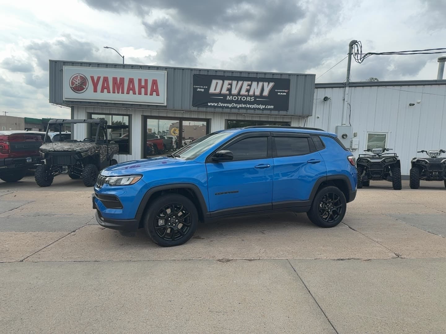 2026 Jeep Compass Base — photo 1 of 24