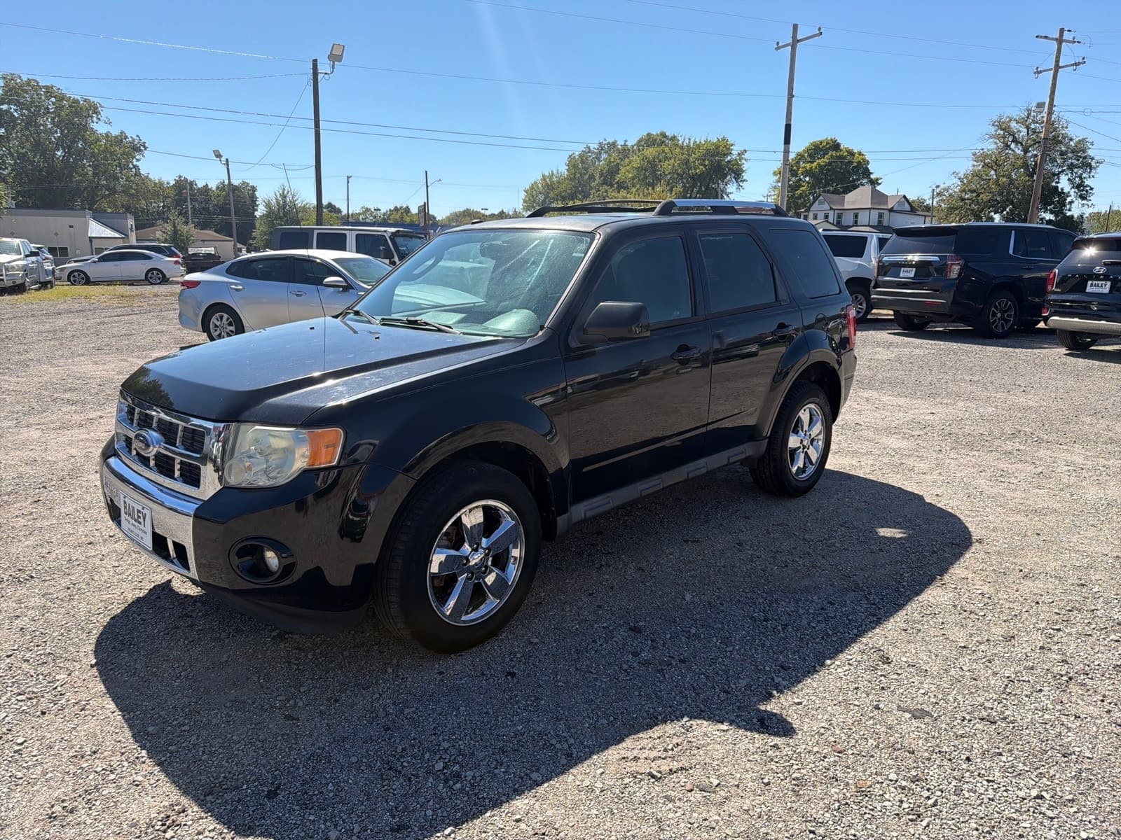 2010 Ford Escape Limited — photo 1 of 14