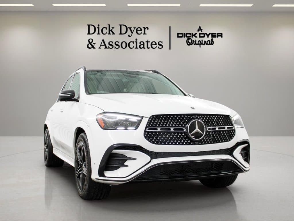 2024 Mercedes-Benz GLE Base — photo 1 of 46