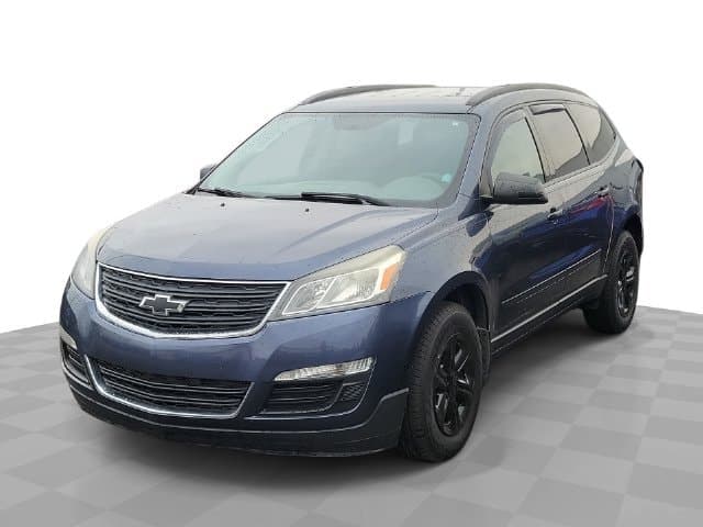 2013 Chevrolet Traverse LS — photo 1 of 4