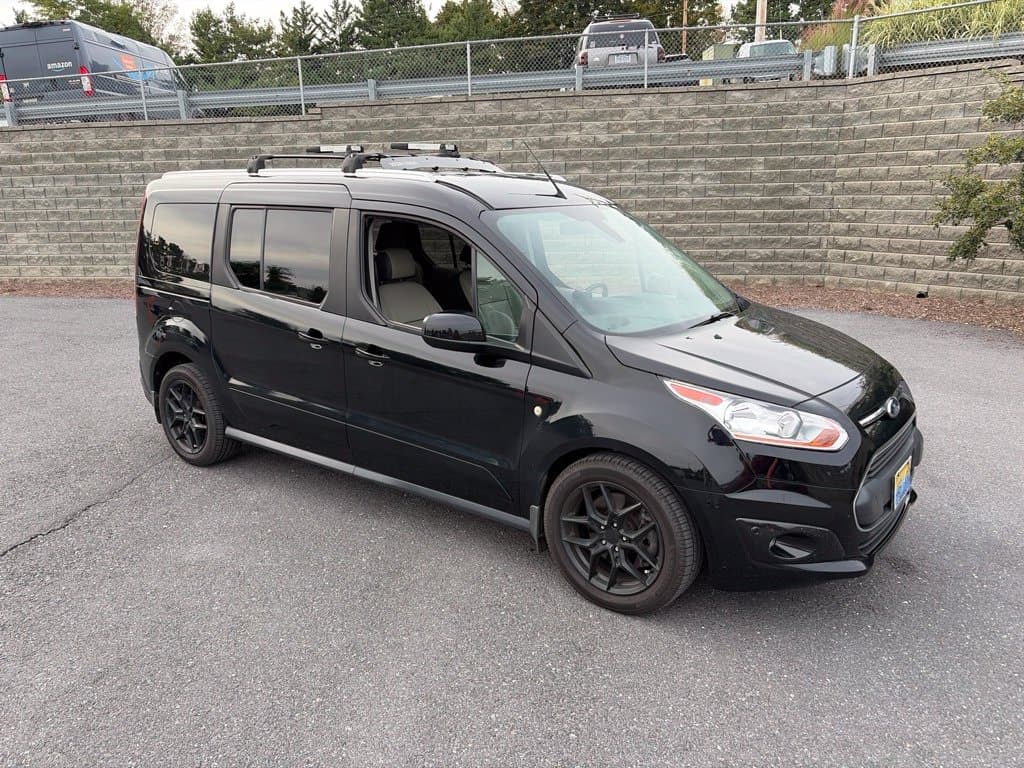 2018 Ford Transit Connect Wagon Titanium — photo 1 of 15