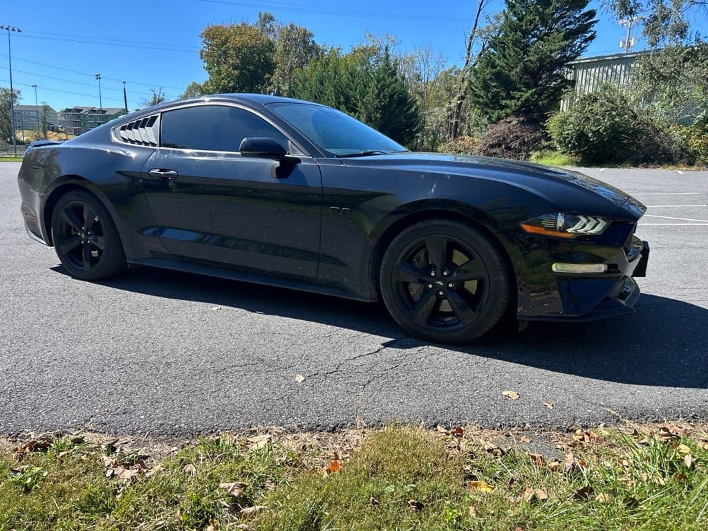 2021 Ford Mustang GT Premium — photo 1 of 11