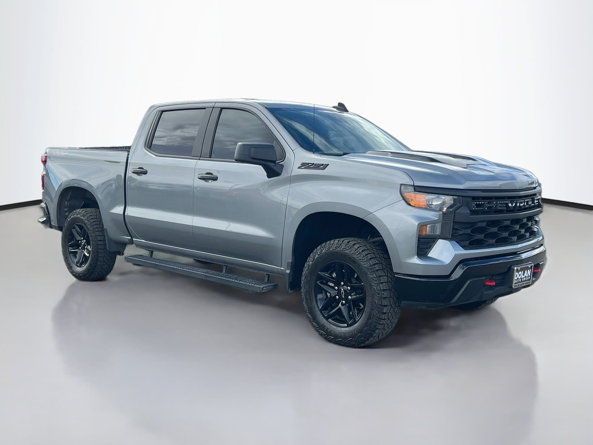 2023 Chevrolet Silverado 1500 Custom Trail Boss — photo 1 of 34