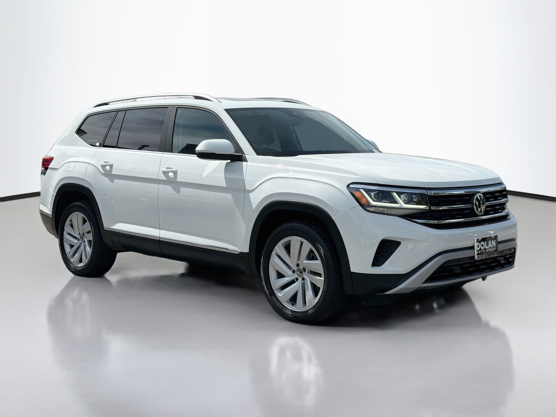 2021 Volkswagen Atlas 3.6L V6 SEL — photo 1 of 38