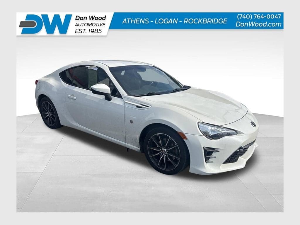 2017 Toyota 86 Base — photo 1 of 2