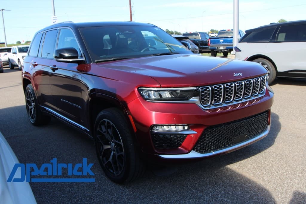 2022 Jeep Grand Cherokee Summit Reserve — photo 1 of 21