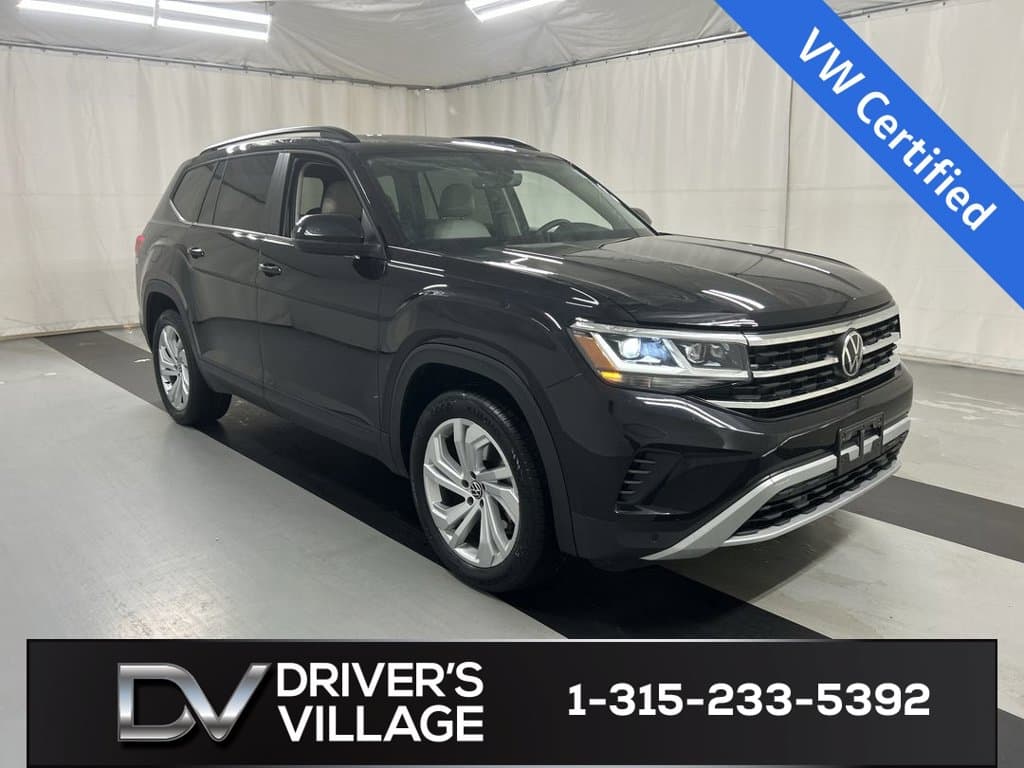 2023 Volkswagen Atlas 3.6L V6 SE w/Technology — photo 1 of 25