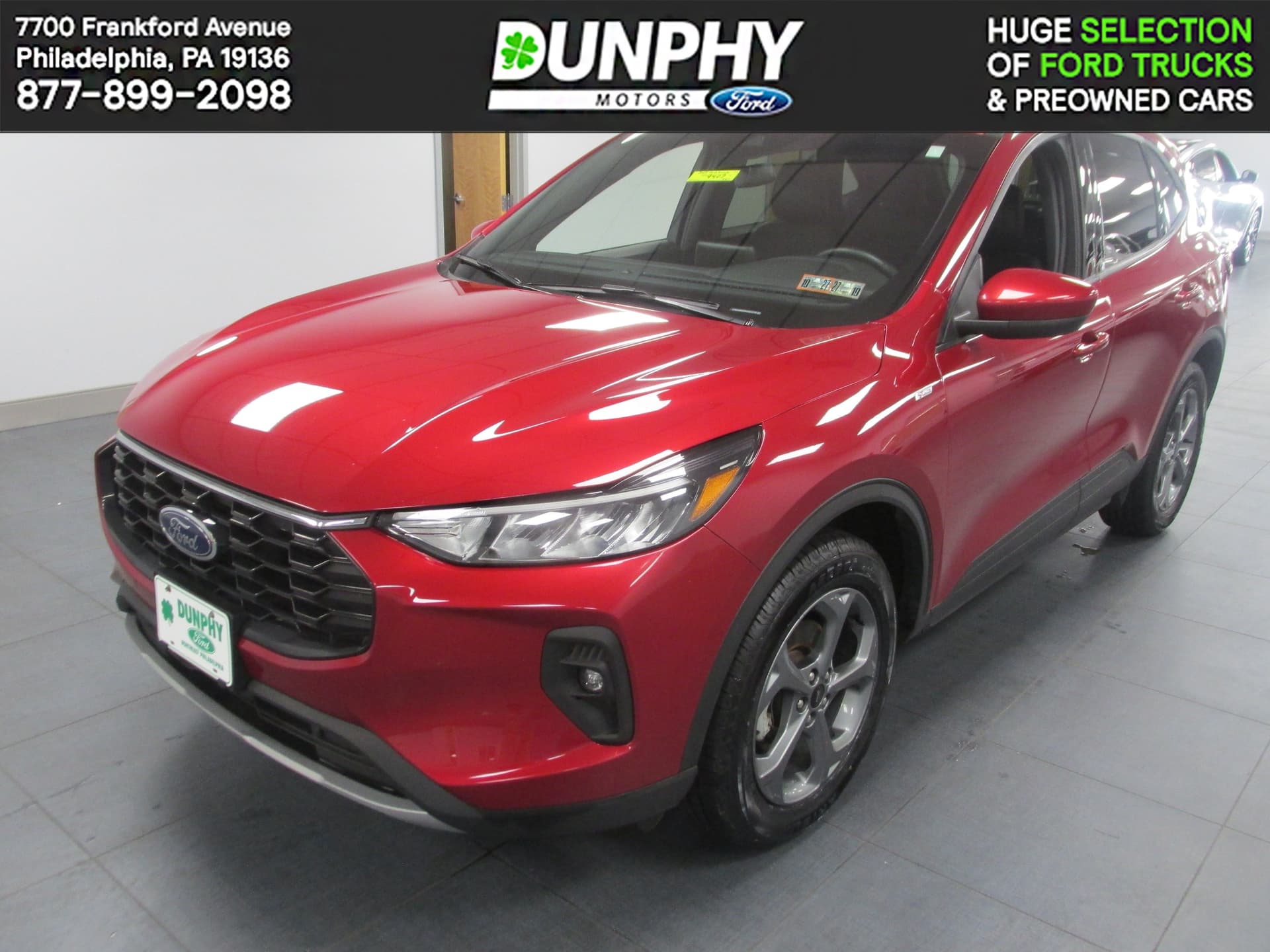 2025 Ford Escape ST-Line Select — photo 1 of 37