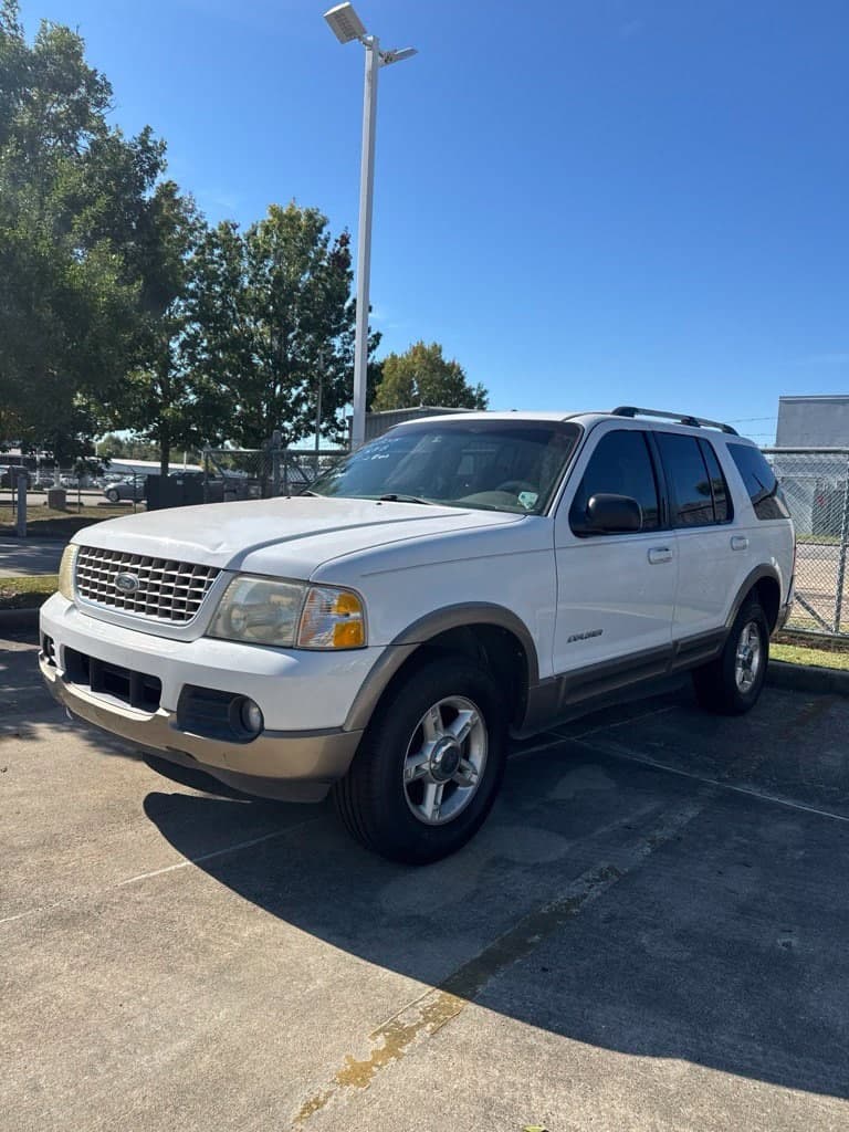 2002 Ford Explorer Eddie Bauer — photo 1 of 9