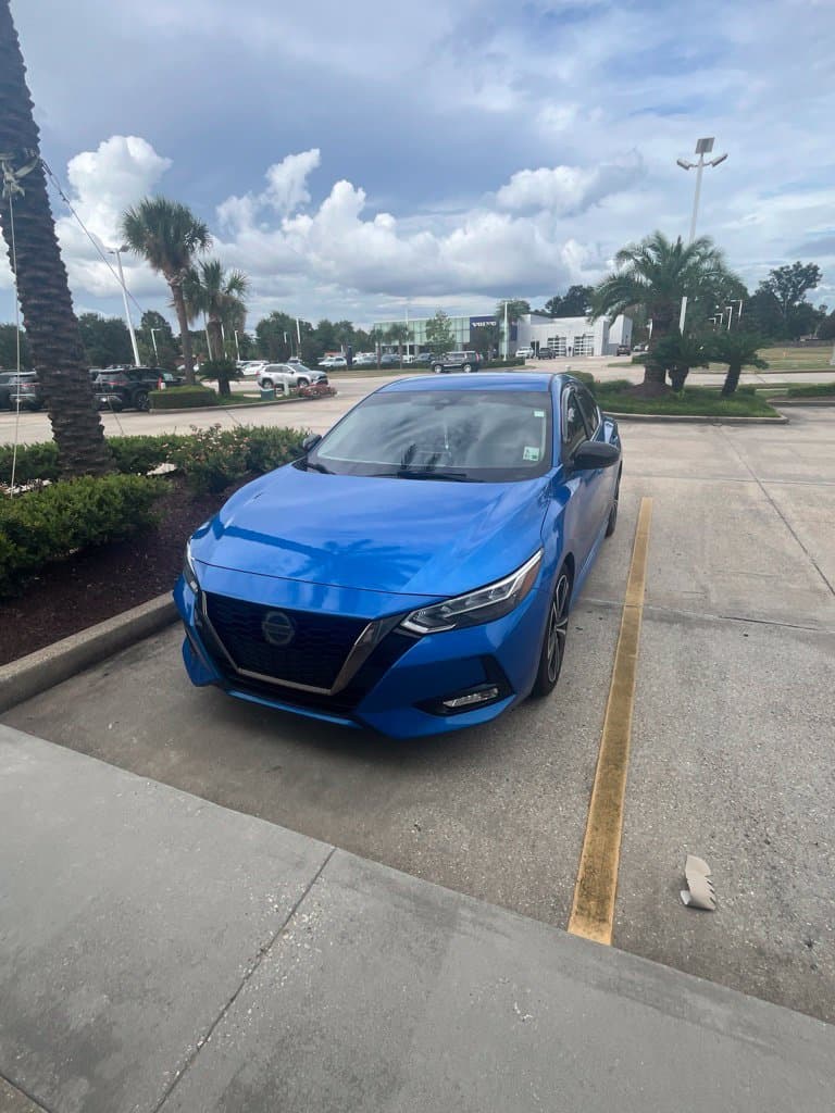 2020 Nissan Sentra SR — photo 1 of 14