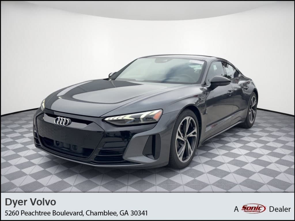 2022 Audi e-tron GT Prestige — photo 1 of 31