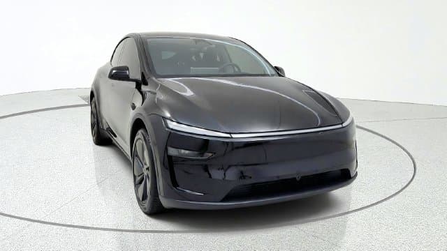 2026 Tesla Model Y Base — photo 1 of 76