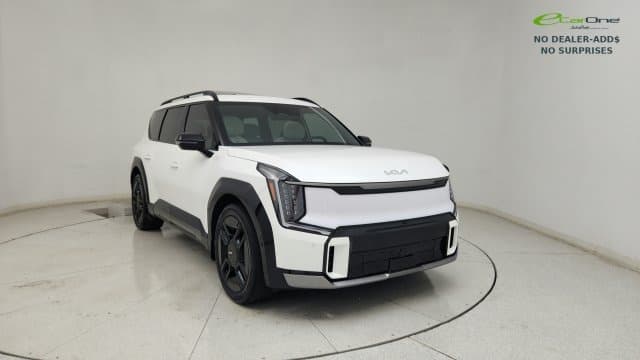 2024 Kia EV9 Base — photo 1 of 100