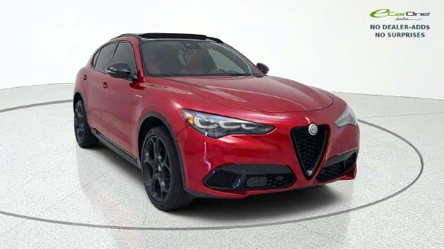 2024 Alfa Romeo Stelvio Base — photo 1 of 81