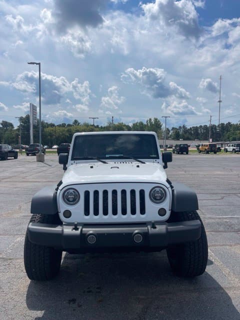 2017 Jeep Wrangler Unlimited Sport — photo 1 of 6
