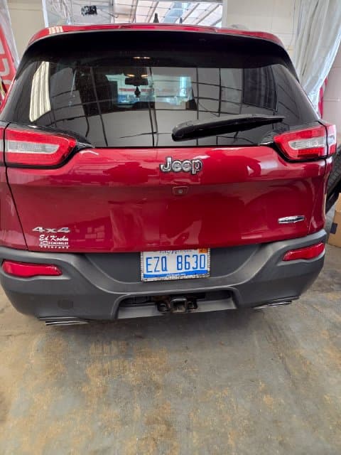 2016 Jeep Cherokee Latitude — photo 1 of 19