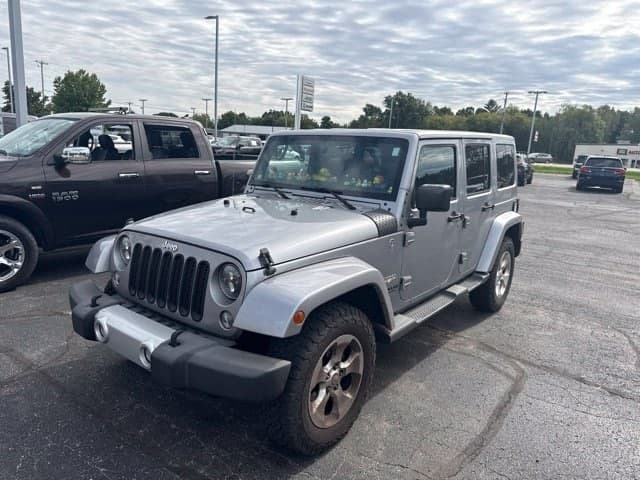 2015 Jeep Wrangler Sahara — photo 1 of 11