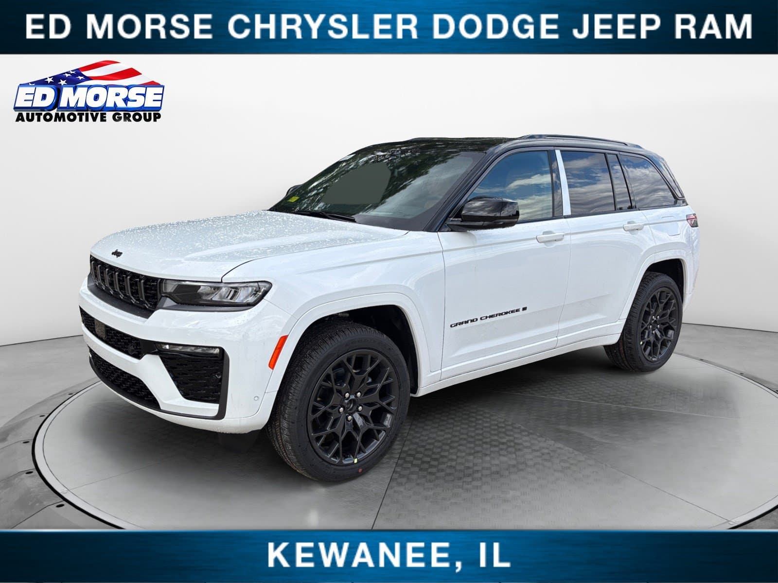 2027 Jeep Grand Cherokee Summit — photo 1 of 28