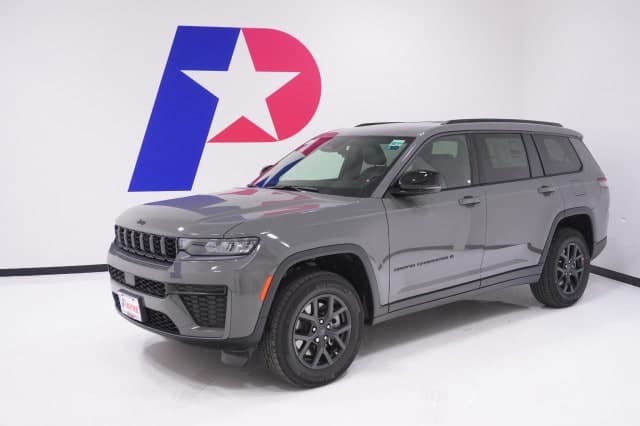 2027 Jeep Grand Cherokee Laredo Altitude — photo 1 of 48