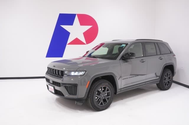 2027 Jeep Grand Cherokee Laredo Altitude — photo 1 of 47