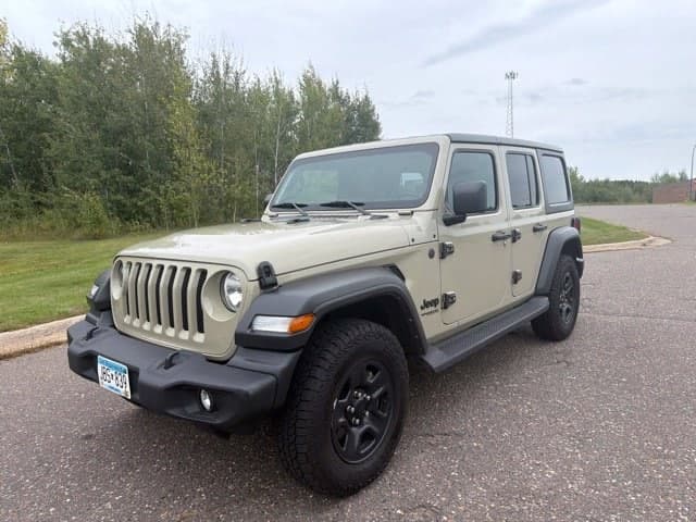 2022 Jeep Wrangler Unlimited Sport — photo 1 of 17
