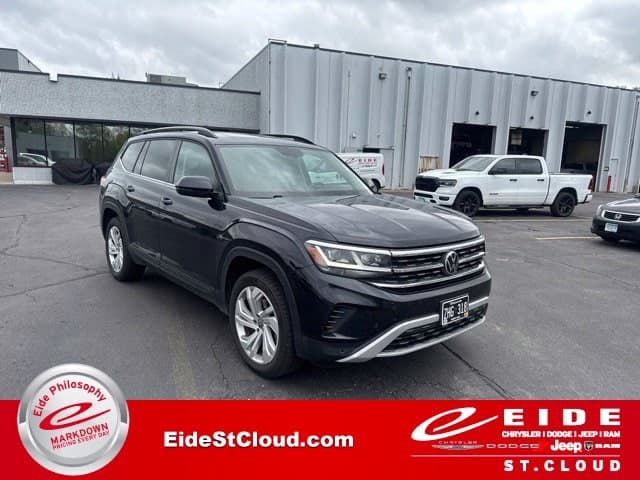 2021 Volkswagen Atlas 3.6L V6 SE w/Technology — photo 1 of 22
