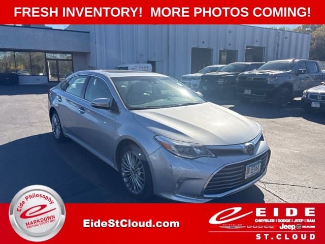 2018 Toyota Avalon Limited — photo 1 of 20