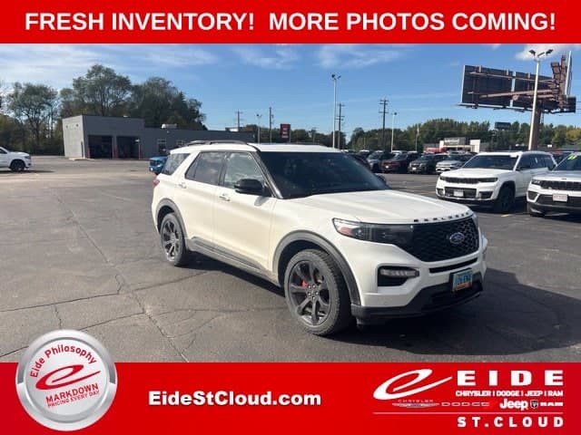 2022 Ford Explorer ST — photo 1 of 19
