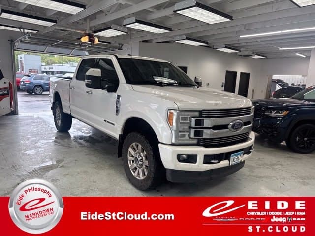 2018 Ford Super Duty F-350 SRW Limited — photo 1 of 24