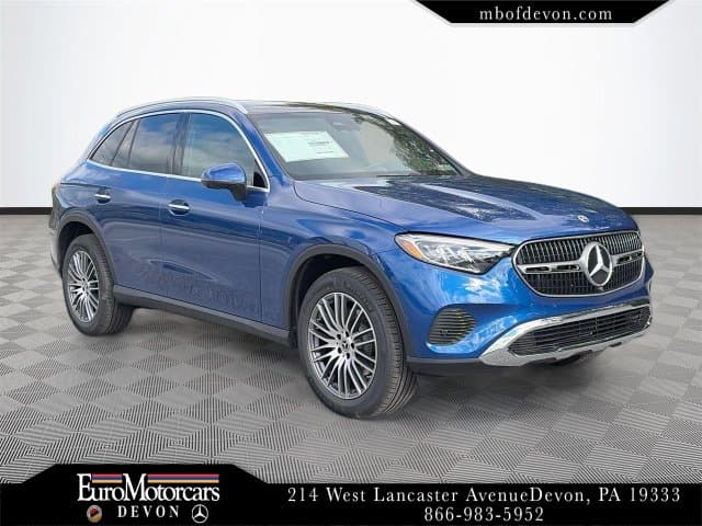 2027 Mercedes-Benz GLC Base — photo 1 of 35