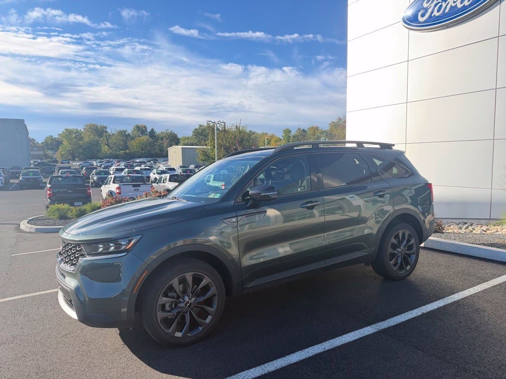 2023 Kia Sorento X-Line SX Prestige — photo 1 of 13