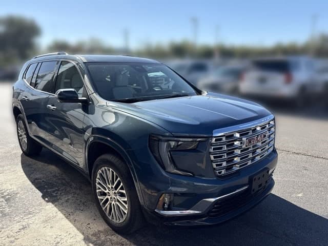 2025 GMC Acadia AWD Denali — photo 1 of 5