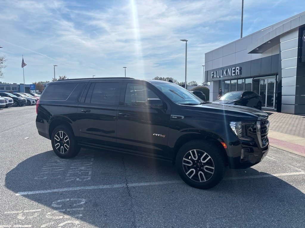 2023 GMC Yukon XL AT4 — photo 1 of 12