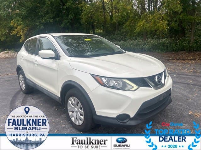 2017 Nissan Rogue Sport S — photo 1 of 22
