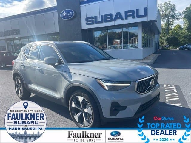 2025 Volvo XC40 Plus Bright Theme — photo 1 of 23