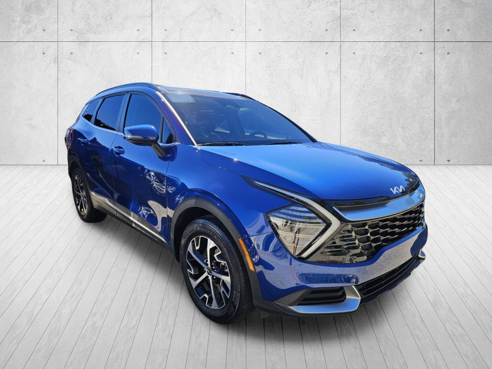 2025 Kia Sportage EX — photo 1 of 10