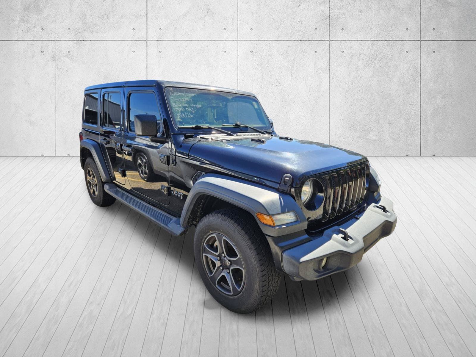 2018 Jeep Wrangler Unlimited Sport — photo 1 of 10
