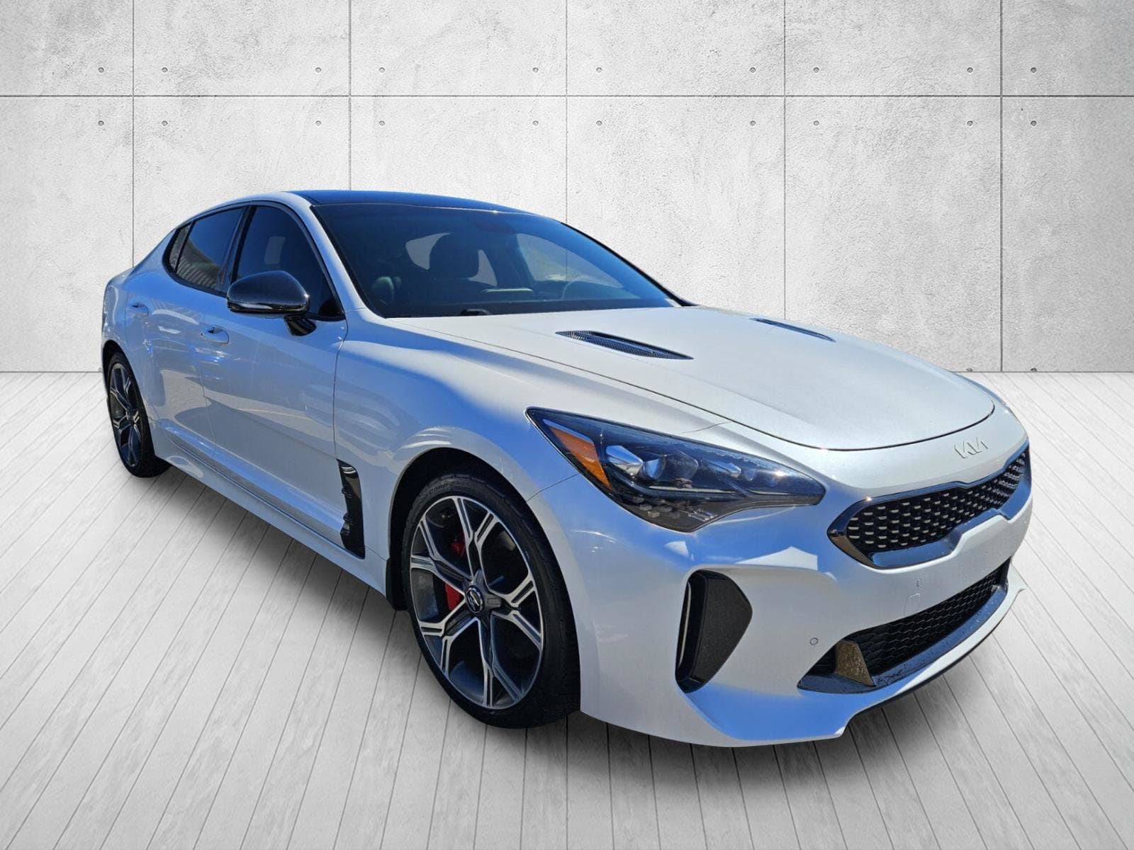 2021 Kia Stinger GT — photo 1 of 10