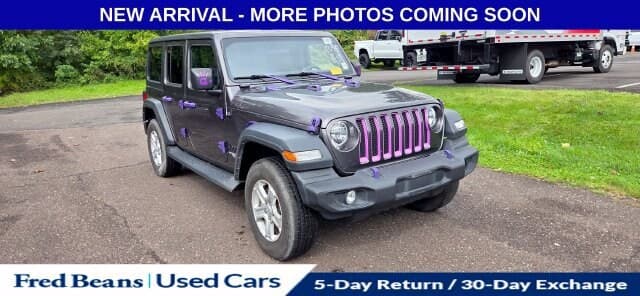 2021 Jeep Wrangler Base — photo 1 of 19