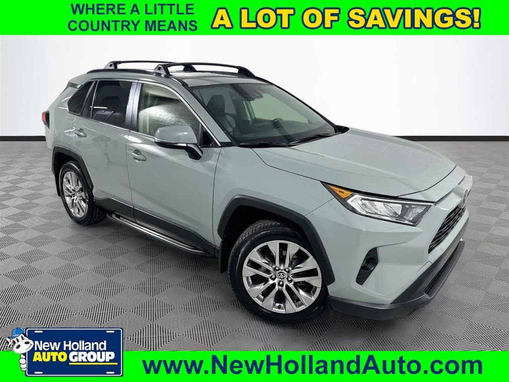 2021 Toyota RAV4 XLE Premium — photo 1 of 34